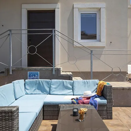 Дом отдыха Castagna In Mit Pool Und Sauna By Interhome Премантура