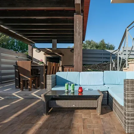 Holiday home Castagna In Mit Pool Und Sauna By Interhome *