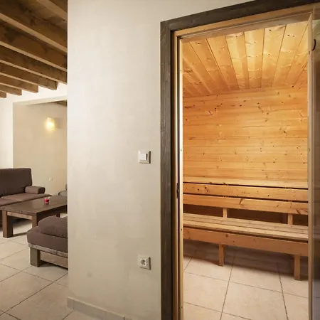 בית נופש Castagna In Mit Pool Und Sauna By Interhome