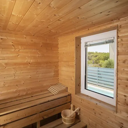 בית נופש Castagna In Mit Pool Und Sauna By Interhome פרמנטורה