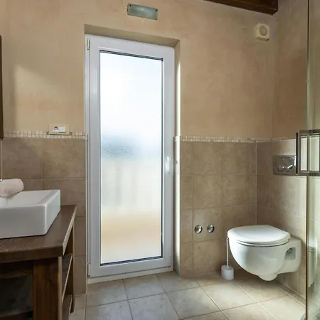 Castagna In Mit Pool Und Sauna By Interhome בית נופש פרמנטורה