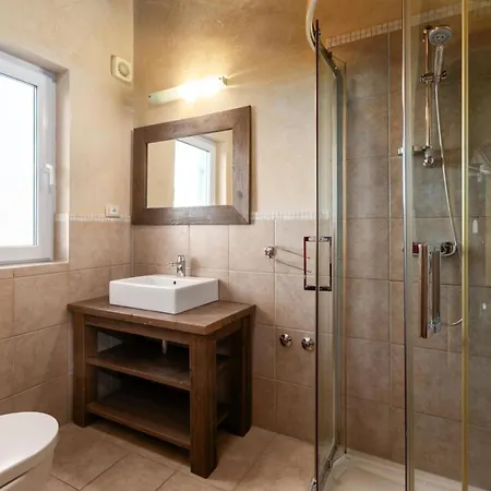 Castagna In Mit Pool Und Sauna By Interhome Vakantiehuis *